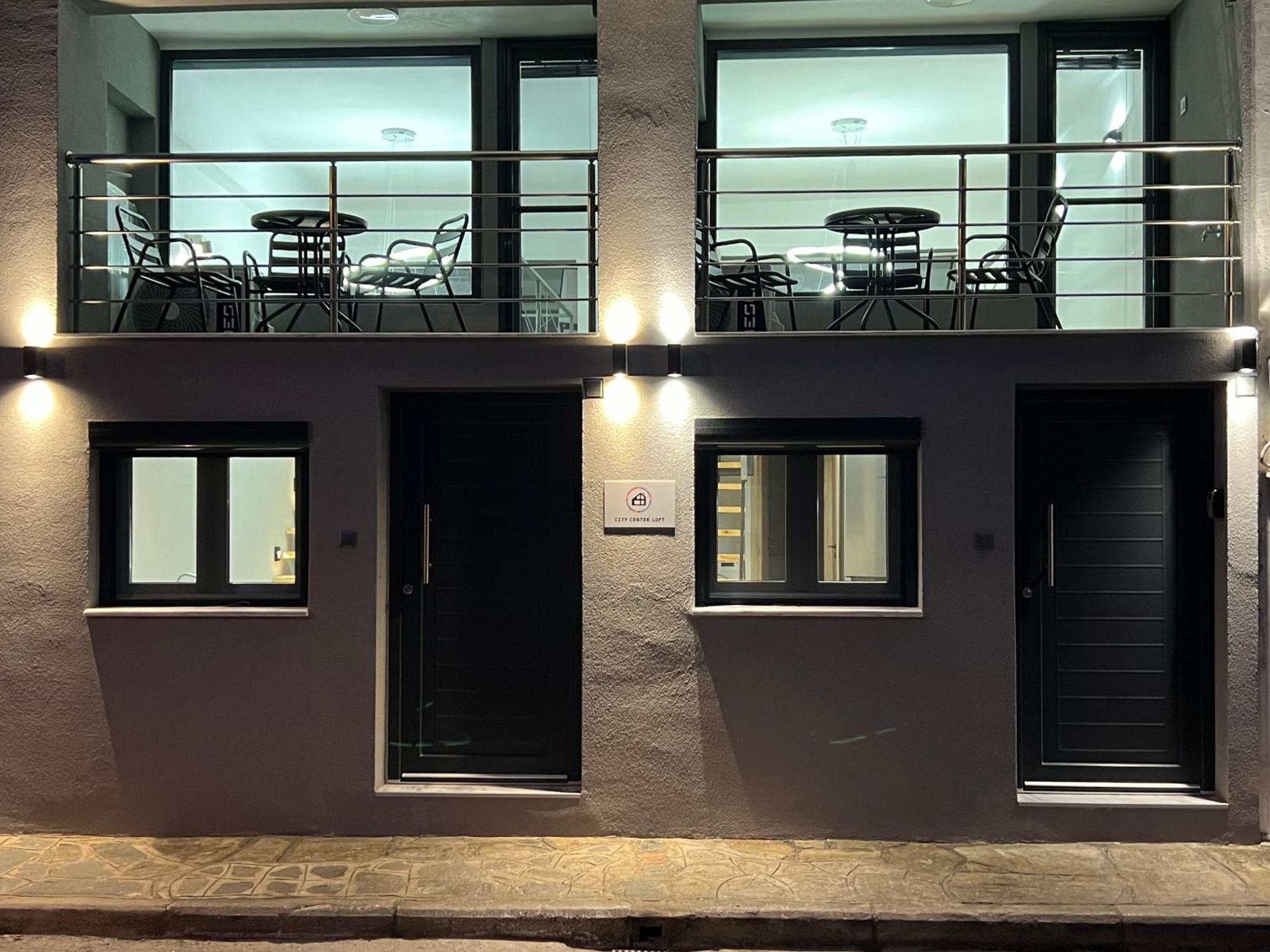 City Center Loft With Private Parking 카발라 외부 사진
