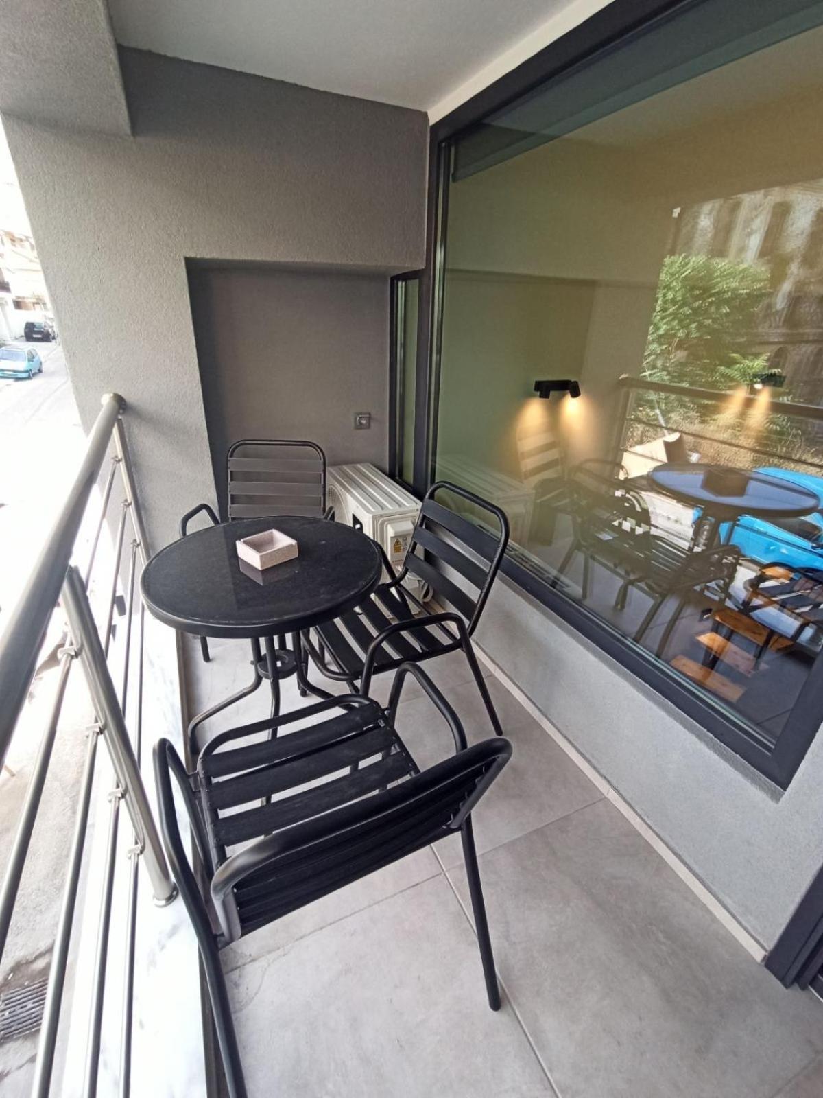 City Center Loft With Private Parking 카발라 외부 사진