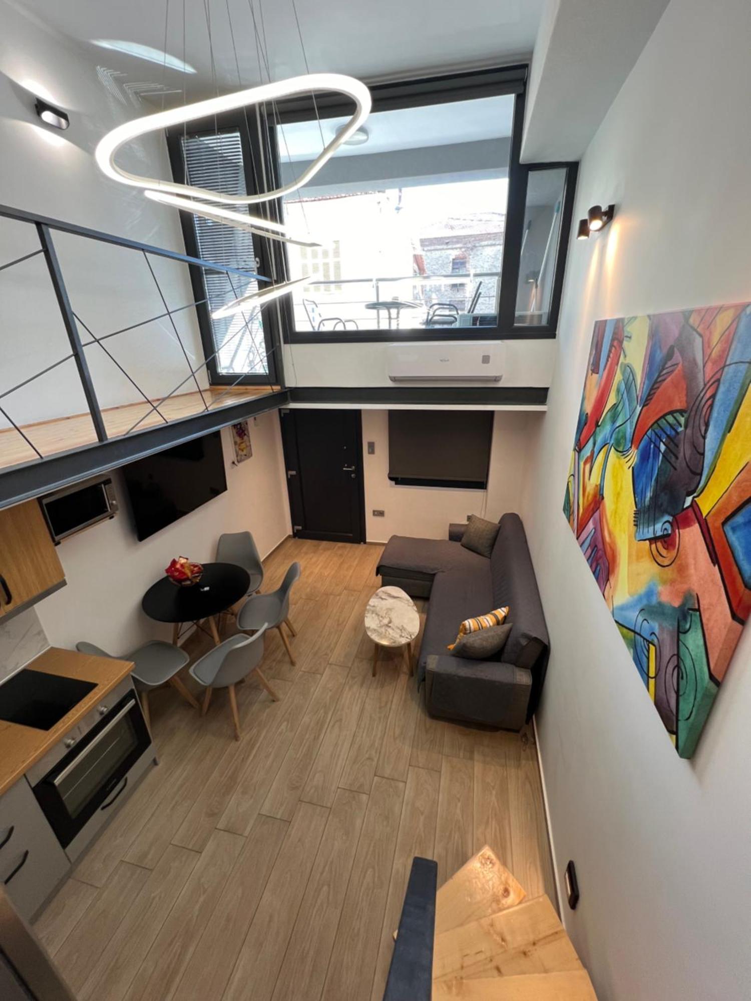City Center Loft With Private Parking 카발라 외부 사진