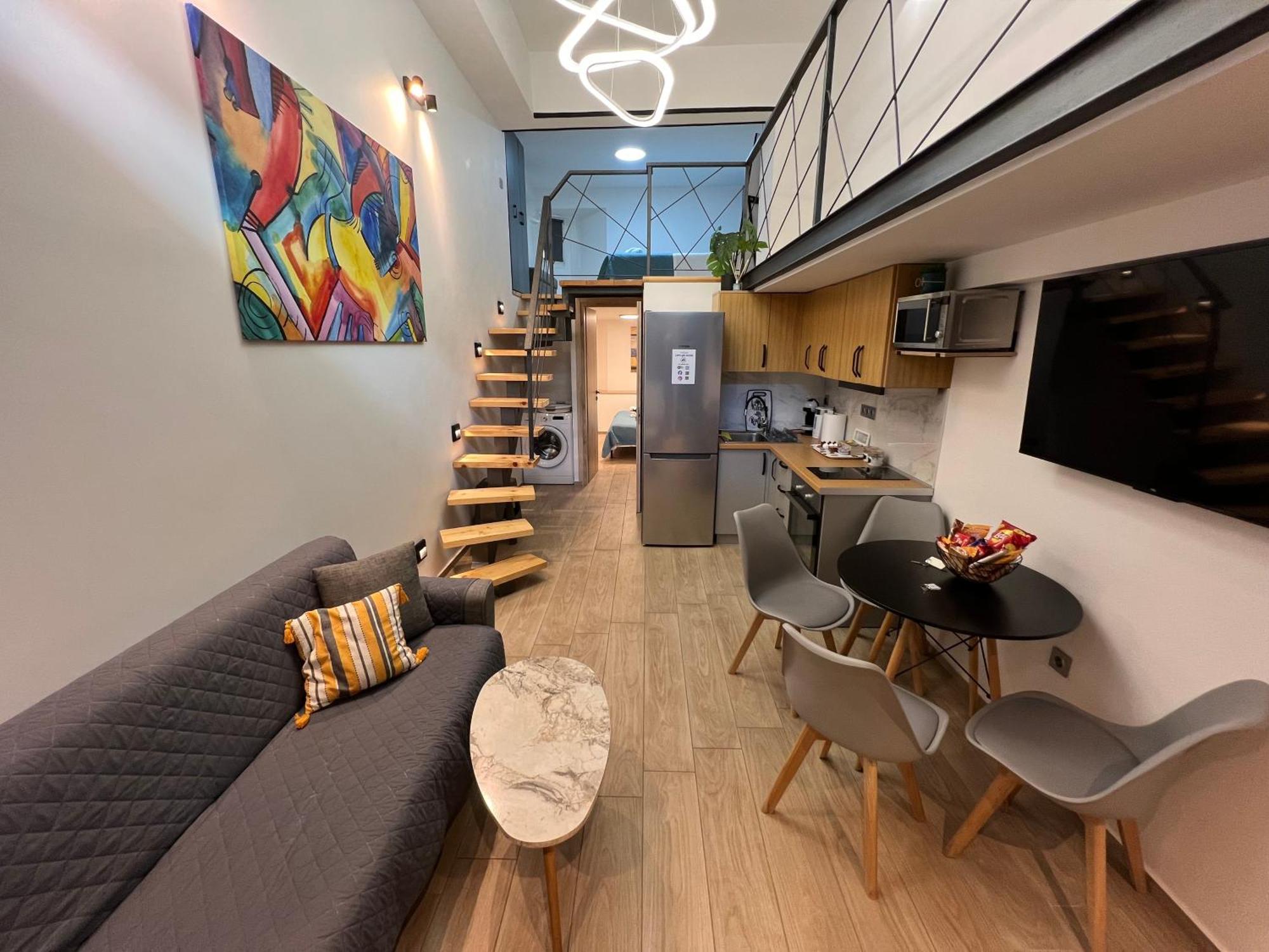 City Center Loft With Private Parking 카발라 외부 사진